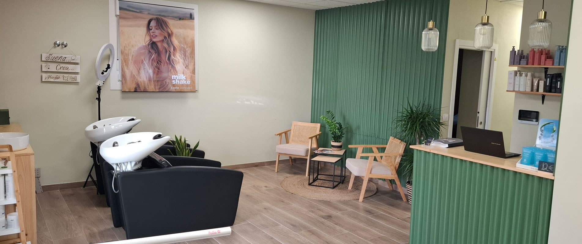 Olga Muñoz peluqueria y salon de belleza para hombre y mujer en Mos